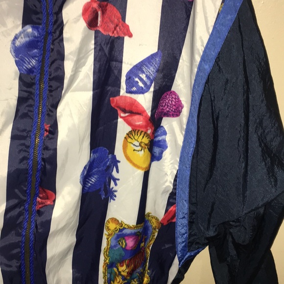 Vintage Windbreaker - Picture 3 of 5